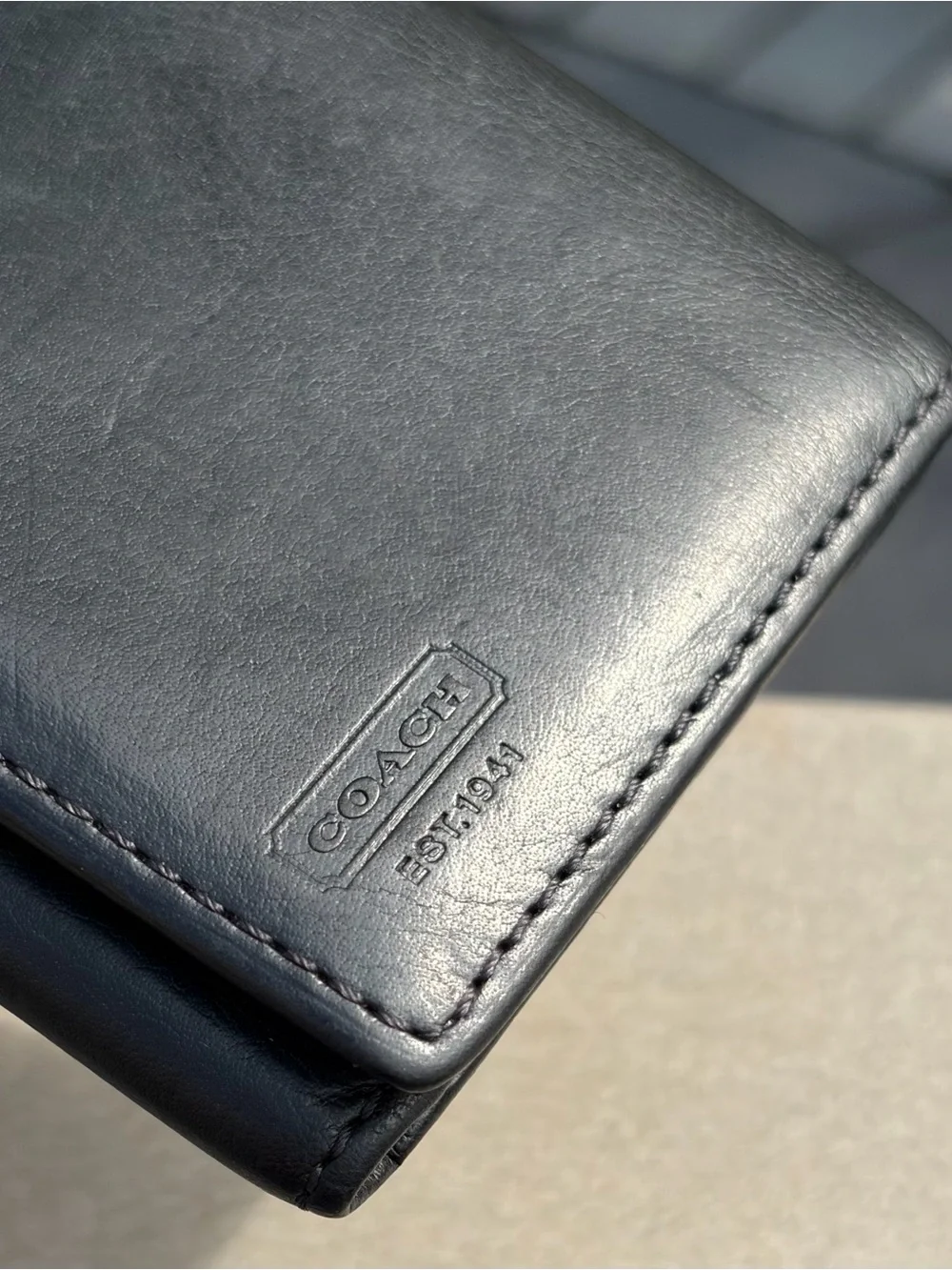 Vintage COACH Water Buffalo Black Leather Card Case Compact Trifold Wallet